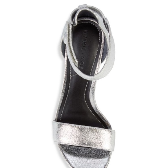 Kendall and Kylie silver sandal - Picture 5 of 5